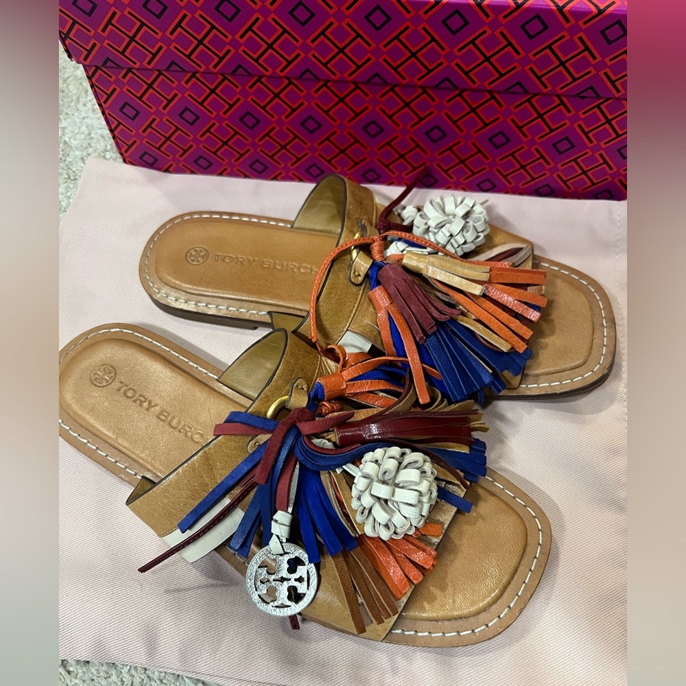 Tory Burch Miller tassel slide size 8 - Picture 2 of 5